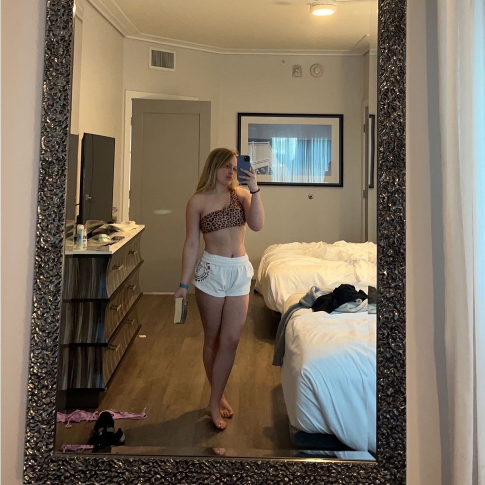 Meet your Posher, Vanessa